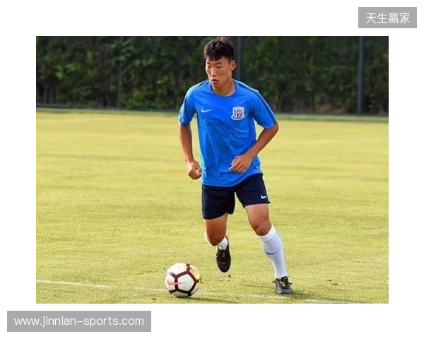 朱辰杰：自己在国家队算中生代球员，希望分享一些经验给年轻球员