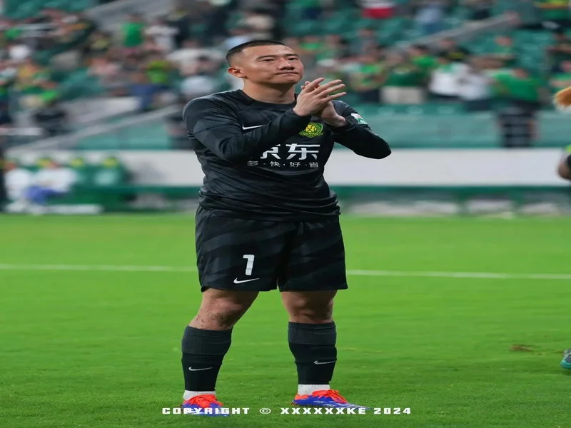 博主:国安下午集结韩佳奇现身,个别球员已从基地搬走私人物品